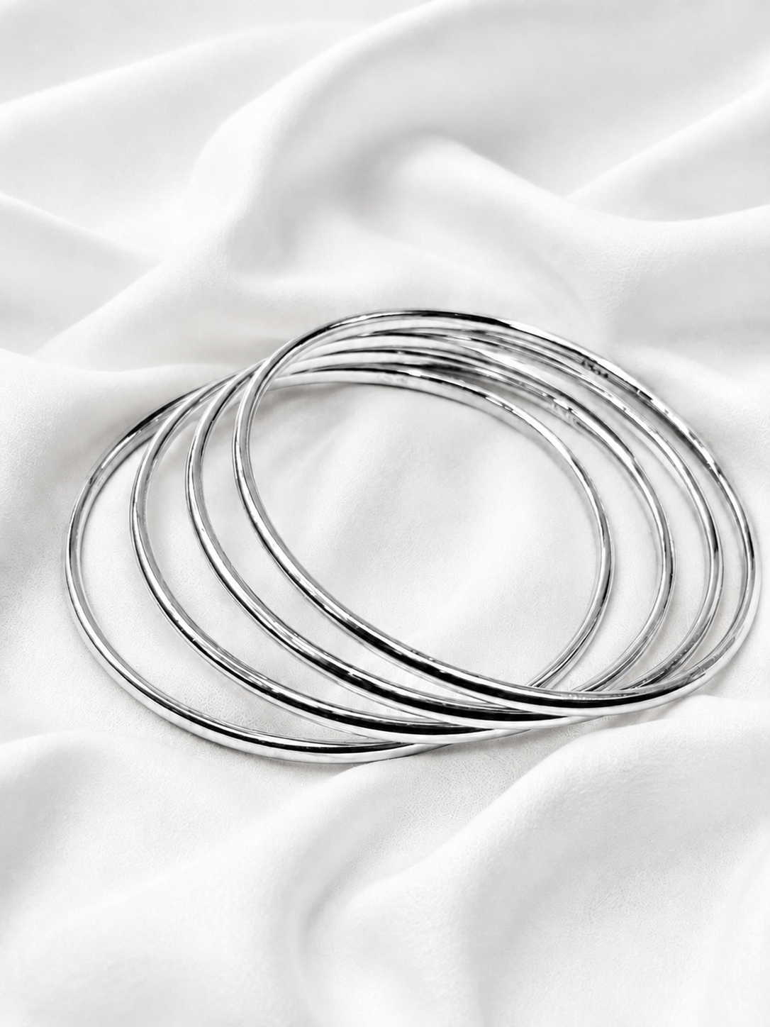 Serene Glow Sophisticated Bangles - 2.5mm - Set of 4